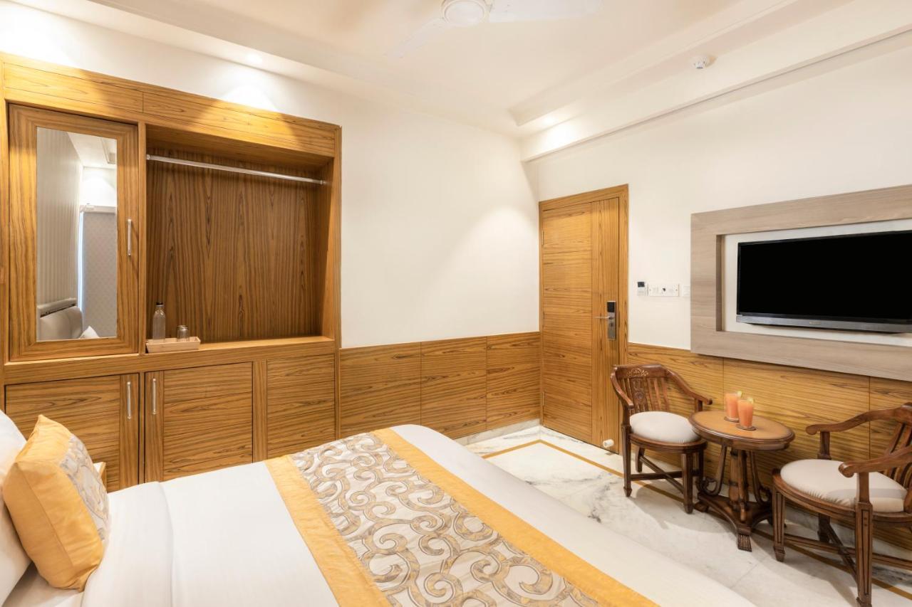 Hotel Star By Star Group- Near Delhi Airport Új-Delhi Kültér fotó