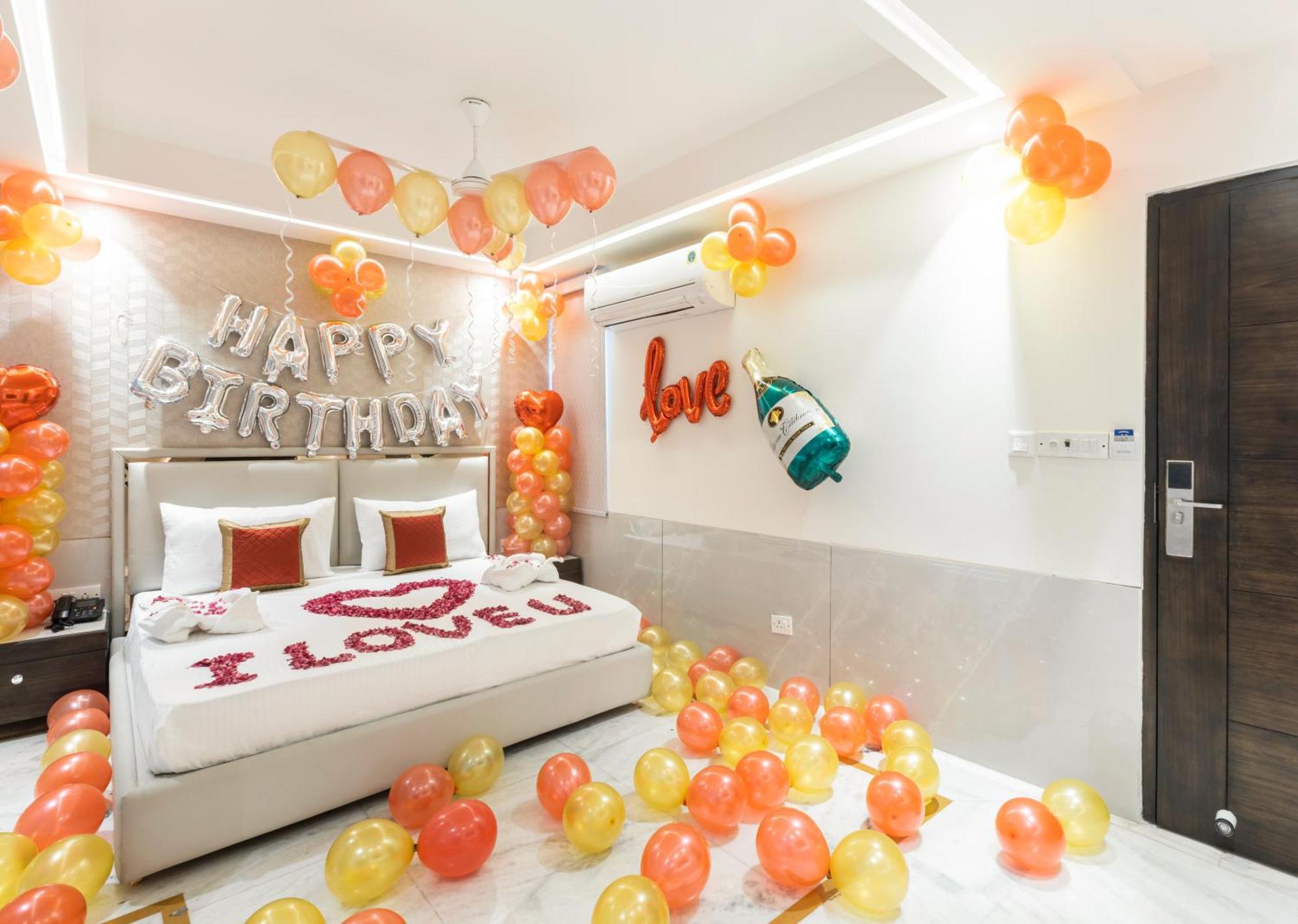 Hotel Star By Star Group- Near Delhi Airport Új-Delhi Kültér fotó