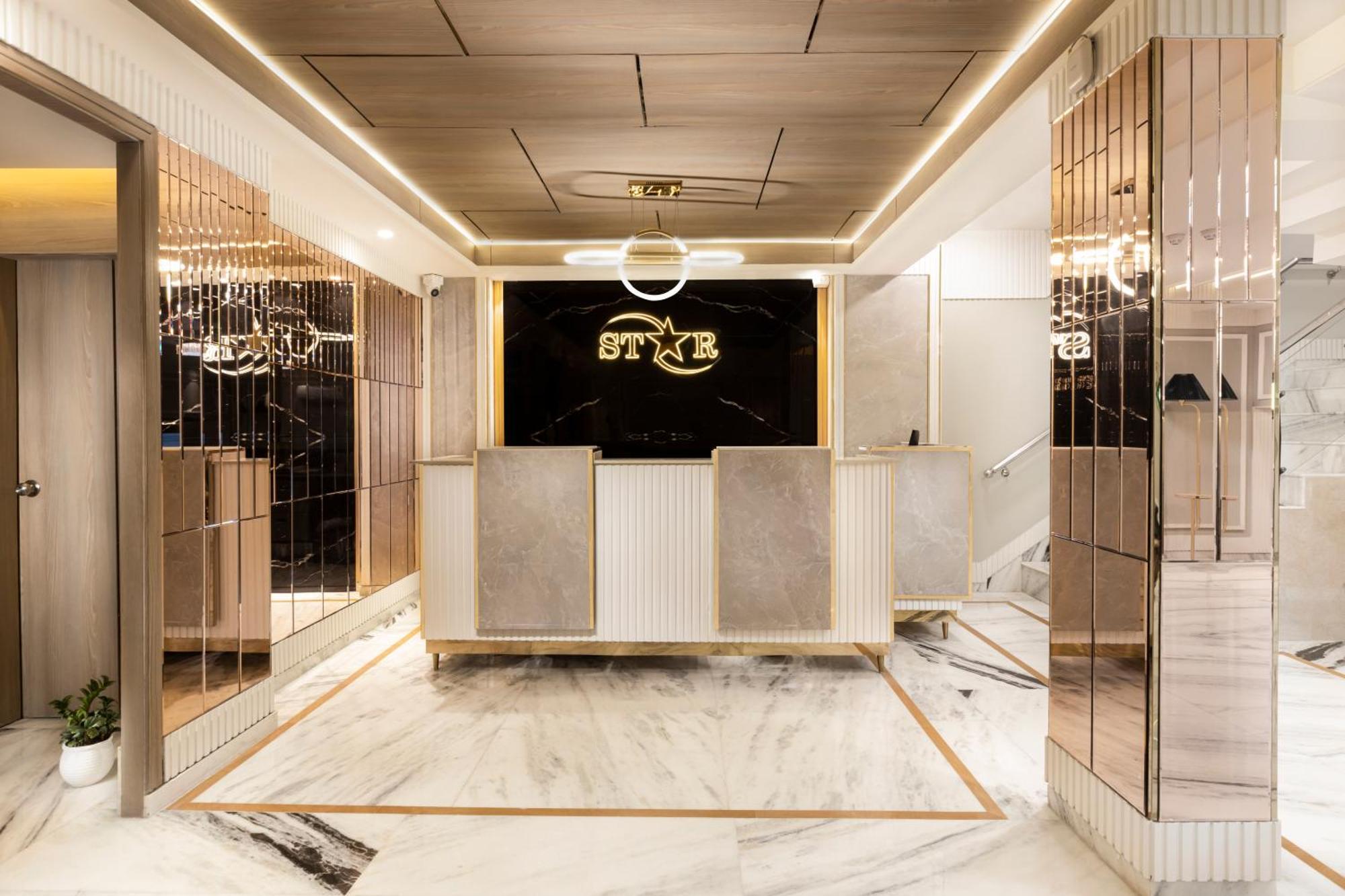 Hotel Star By Star Group- Near Delhi Airport Új-Delhi Kültér fotó